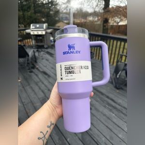 NEW Stanley 40oz - Lavender